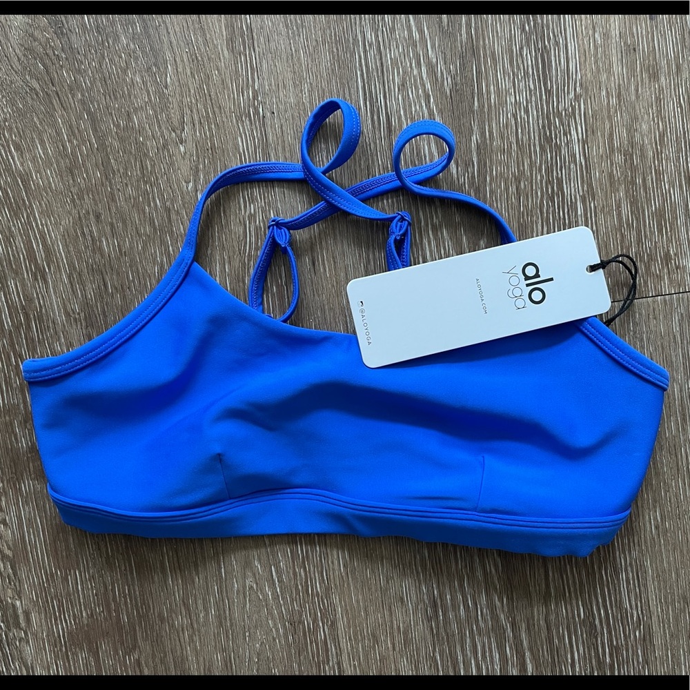 Alo Yoga Airlift Intrigue Bra